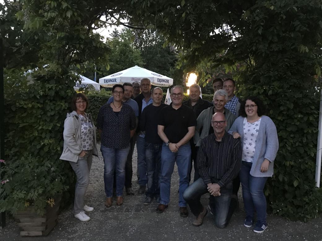 13 von 30 Gesellschafter im Gasthof „Rinkens“